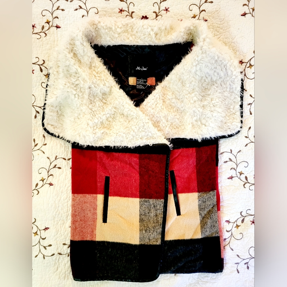 Me Jane Women's Plaid Faux Sherpa Lined Vest w/Pockets